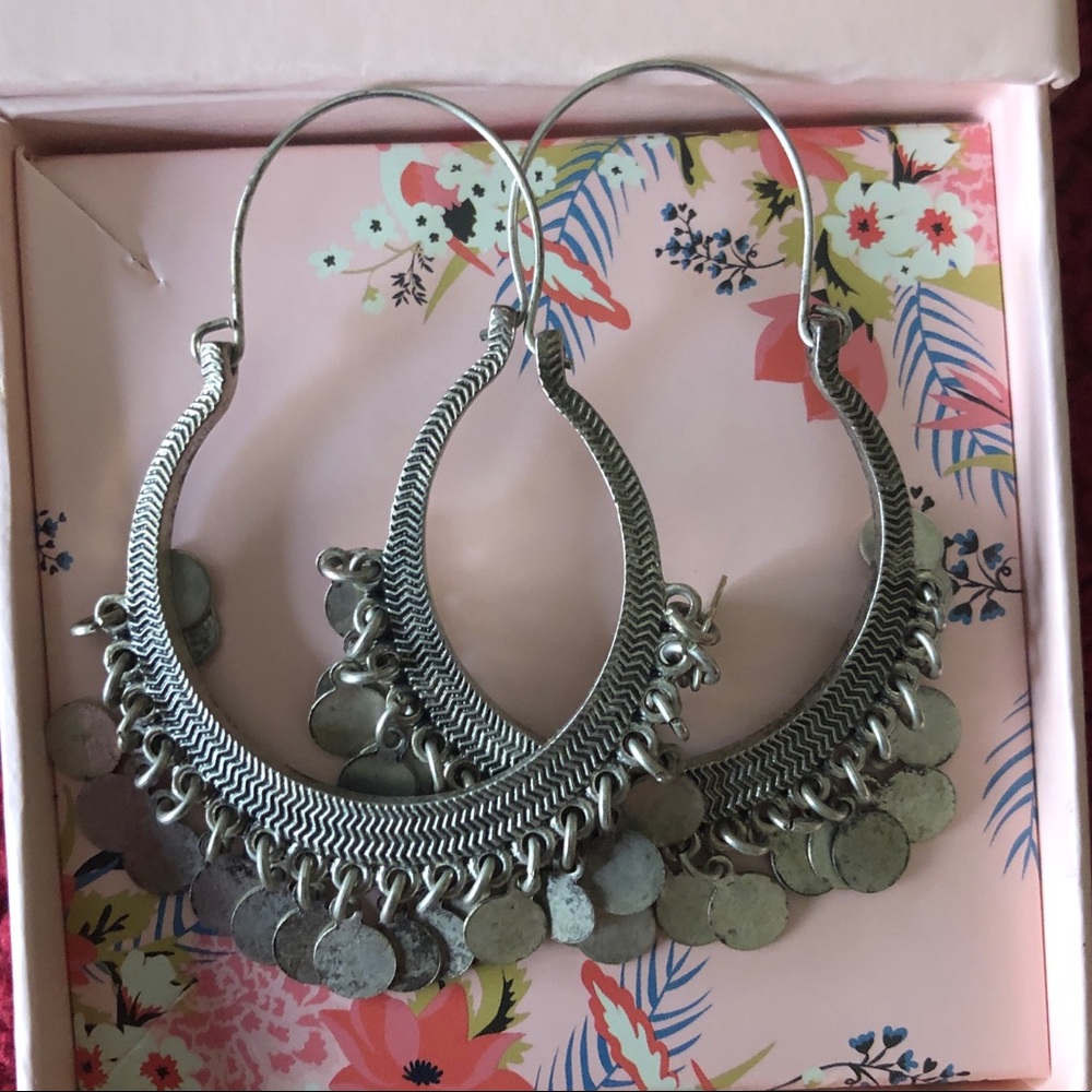 Silver dangling earrings